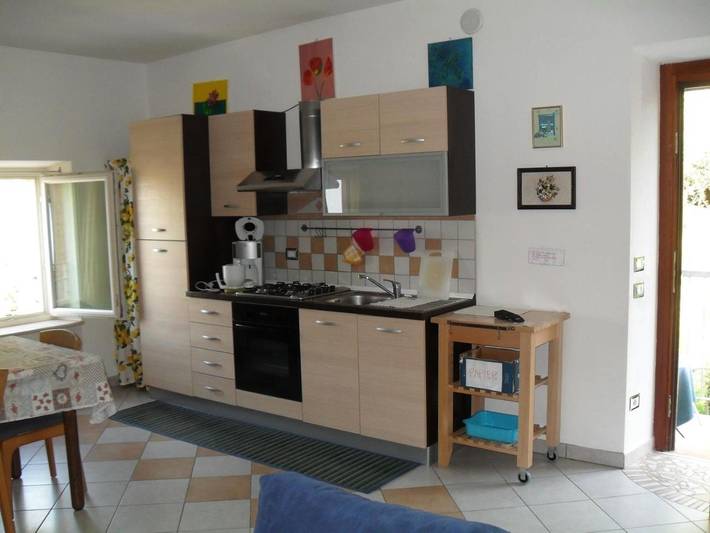 Ferienwohnung für 2 Personen, mit Garten und Ausblick sowie Seeblick, mit Haustier in Torri del Benaco - 2