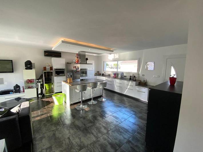 Location de vacances pour 6 personnes, avec jardin et piscine à Saint-Laurent-Médoc - 3