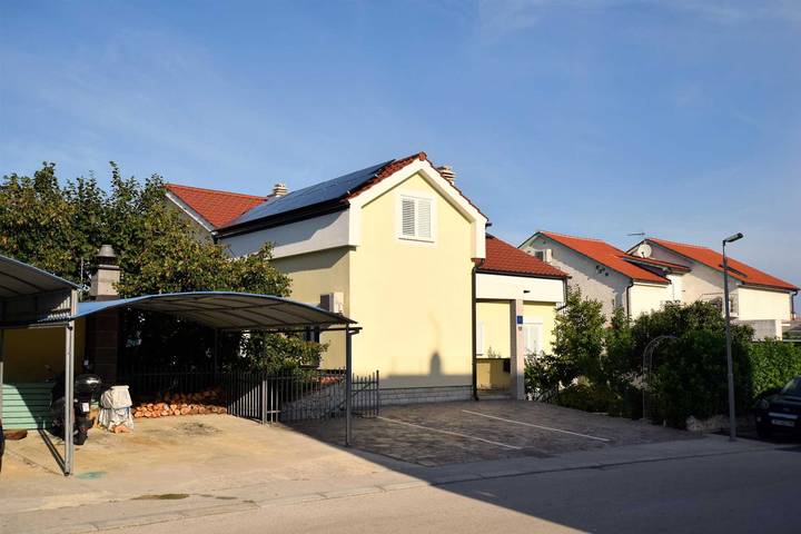 Apartament wakacyjny dla 3 osób, z taras, zwierzęta dozwolone w Njivice