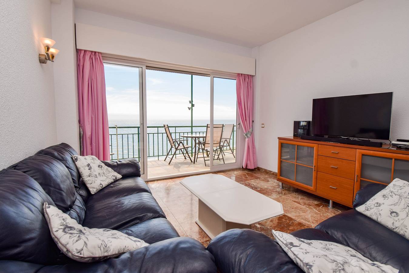 Hel lejlighed, Ref: 259 in Torreblanca (Fuengirola), Fuengirola
