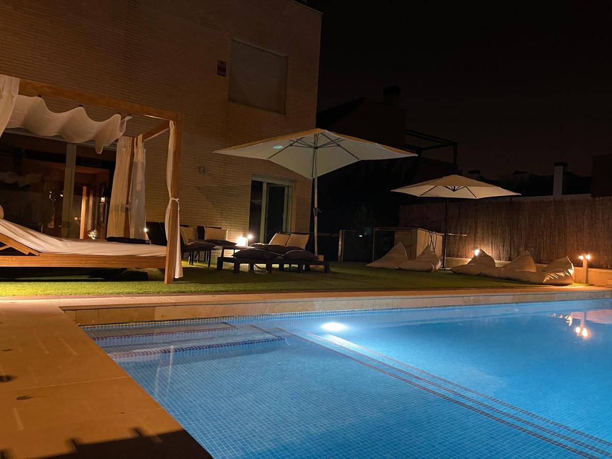 Valdevebas Chalet con Piscina in Madrid, Área Metropolitana de Madrid
