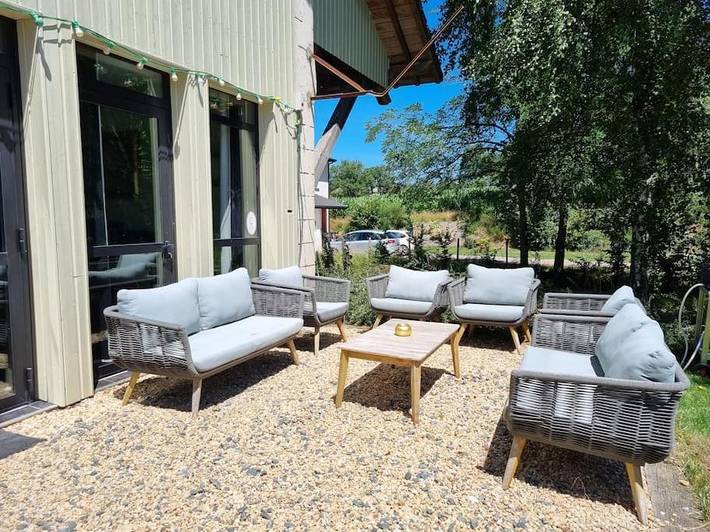 Location de vacances pour 8 personnes, avec terrasse et piscine à Champagnac-la-Rivière - 3