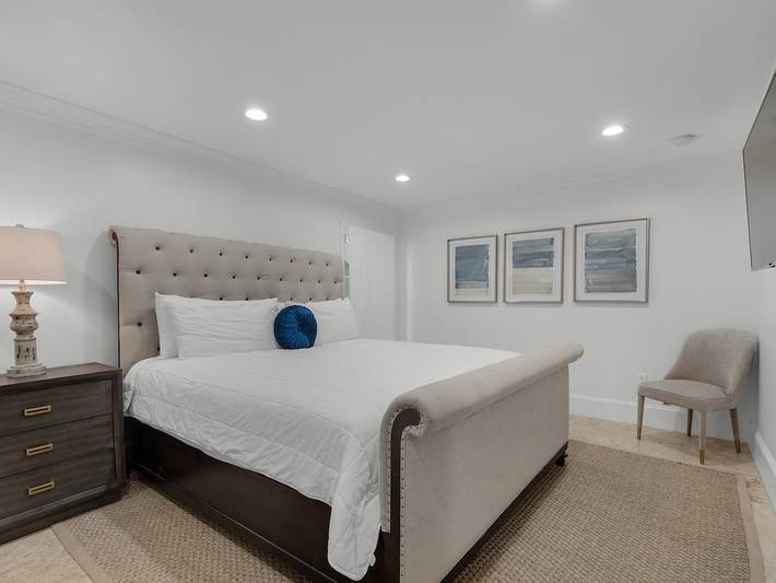 Vacation rental for 20 people, with pool and balcony in Destin