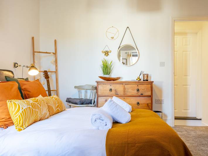 Cosy terrace within city walls ideal for exploring - Pass the Keys in Kent