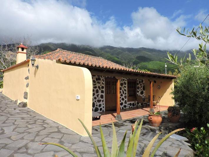 Casa rural para 3 personas, con jardín en Breña Alta - 2
