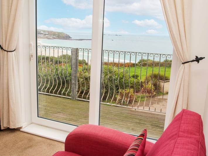 Apartment for 4 people, with garden in Cornwall