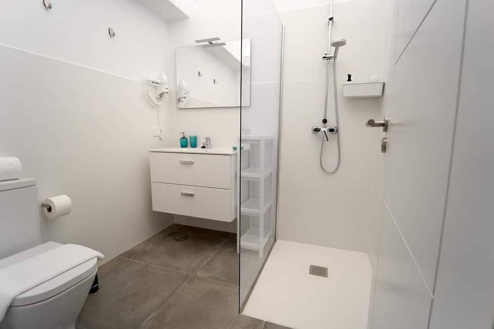 Apartamento entero, Apartamento luminoso cama matrimonio king size, vistas montaña y balcón in Tahiche, Teguise