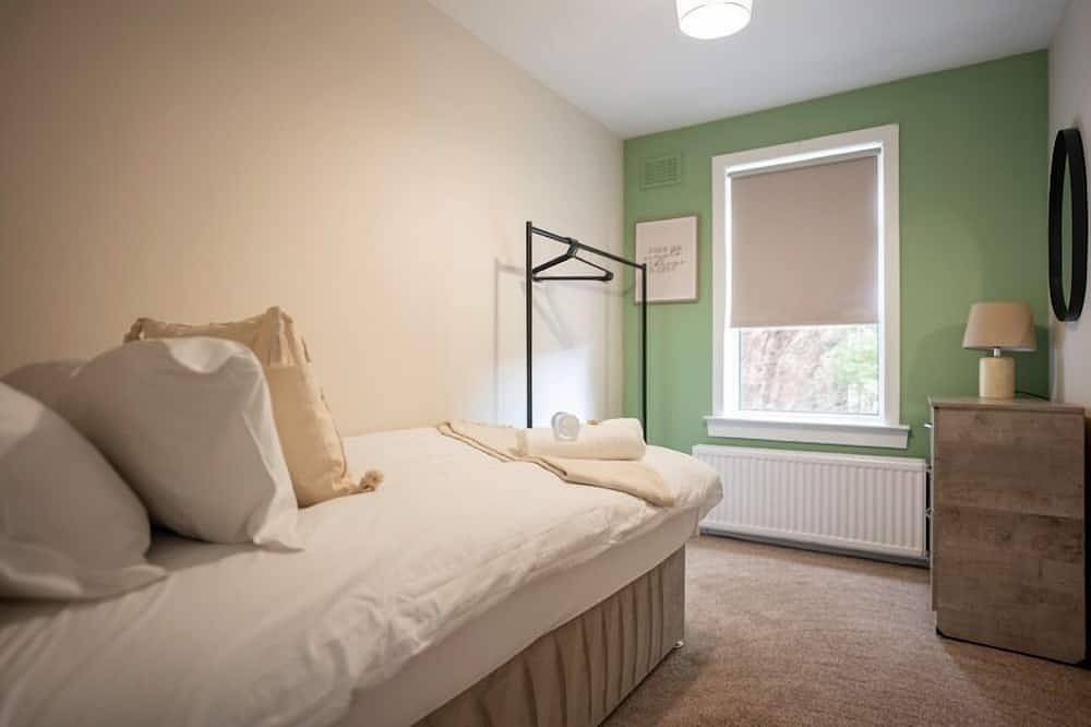 Contractor Stay By Caledonia Luxe Stays Livingston in Livingston, West Lothian