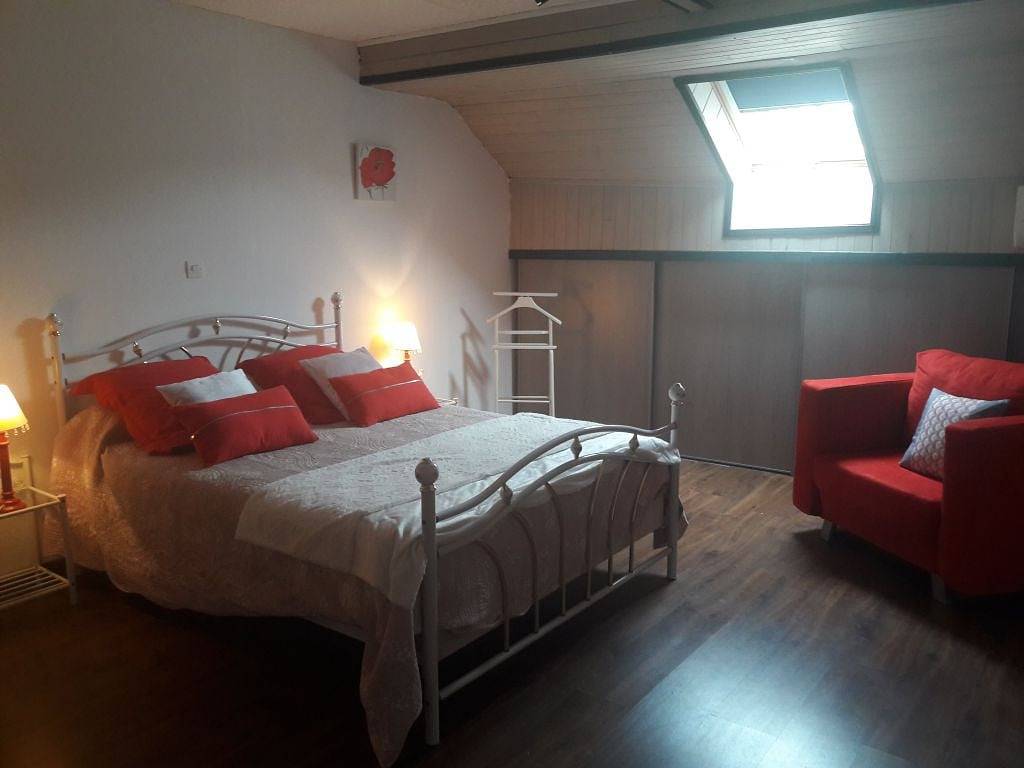 Pause-Vacances - Chambre familiale de 2 a 7 pers in Cusset, Région de Vichy