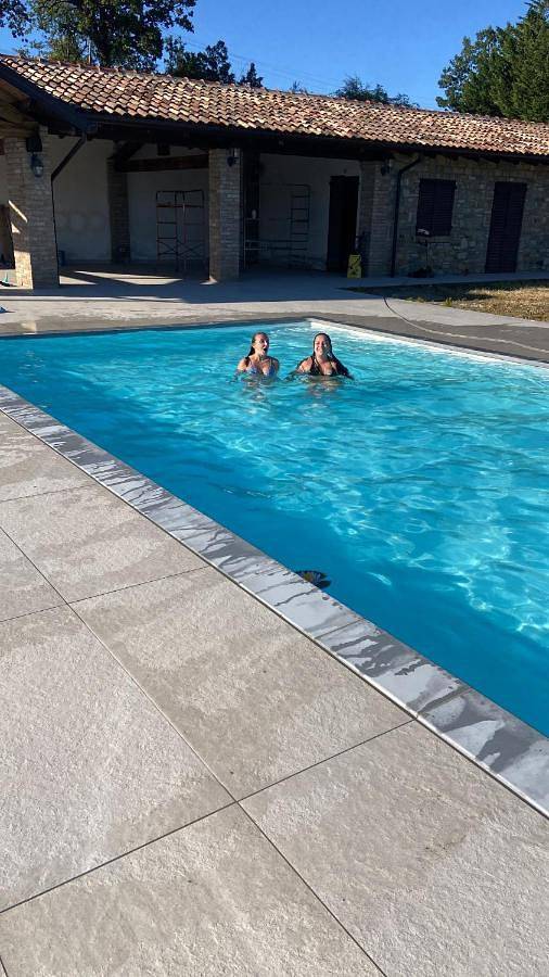 Alloggio in famiglia per 3 persone, con giardino e idromassaggio nonché piscina - 1