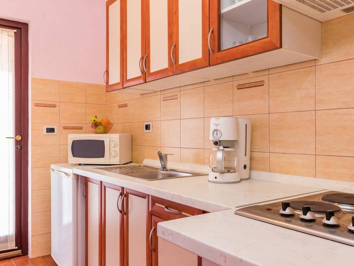 Ferienwohnung für 4 Personen, mit Balkon und Terrasse sowie Garten in Nova Vas - 4