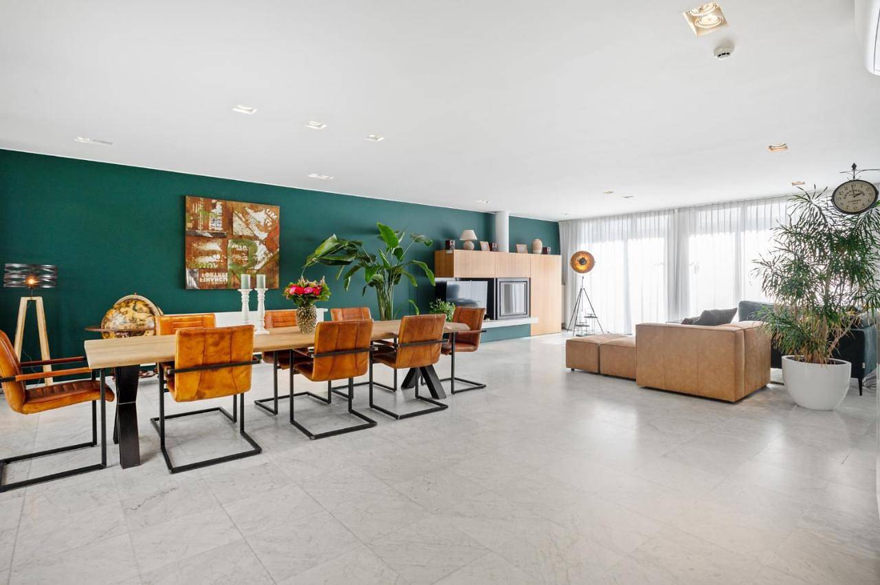 Five-Bedroom House in Antwerpen, Antwerpen und Umgebung