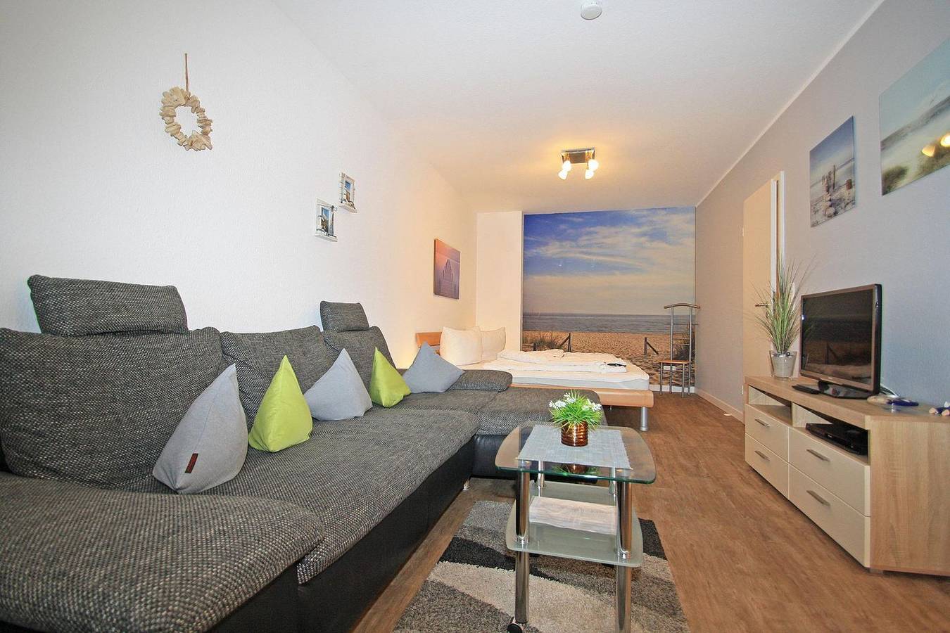 Ganze Wohnung, Sonnige, gepflegte Wohnung in der 1. Etage, mit Balkon und Blick auf den Binnensee. in Steinwarder, Heiligenhafen