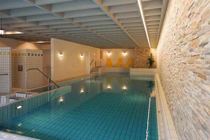 Ferienwohnung für 2 Personen, mit Balkon/Terrasse und Whirlpool sowie Terrasse und Garten in Todtnau - 4