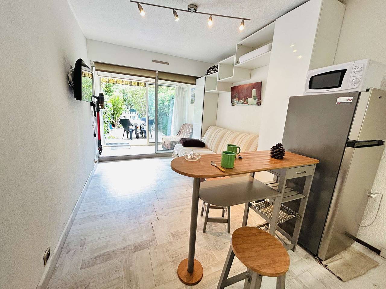 Appartement entier, Studio confortable près de la plage avec parking privatif in Cap d'Agde, Agde