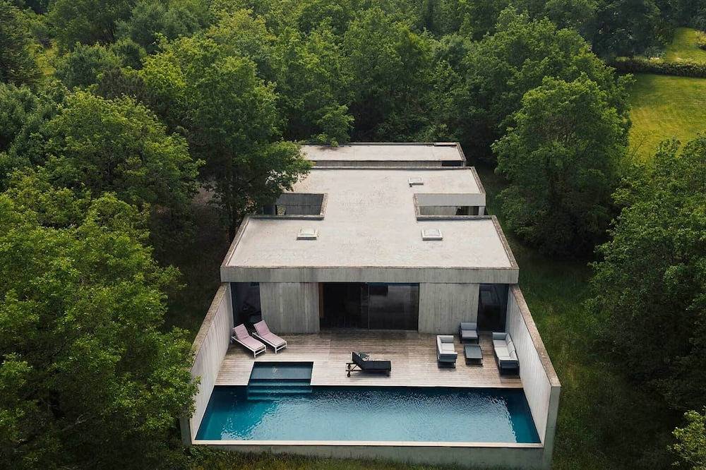 La Maison H by Boutique , a Modernist Villa in Labastide-Marnhac, Quercy