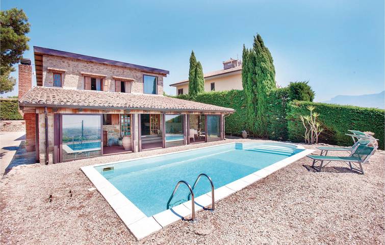 Vakantiehuis voor 8 personen in Campania