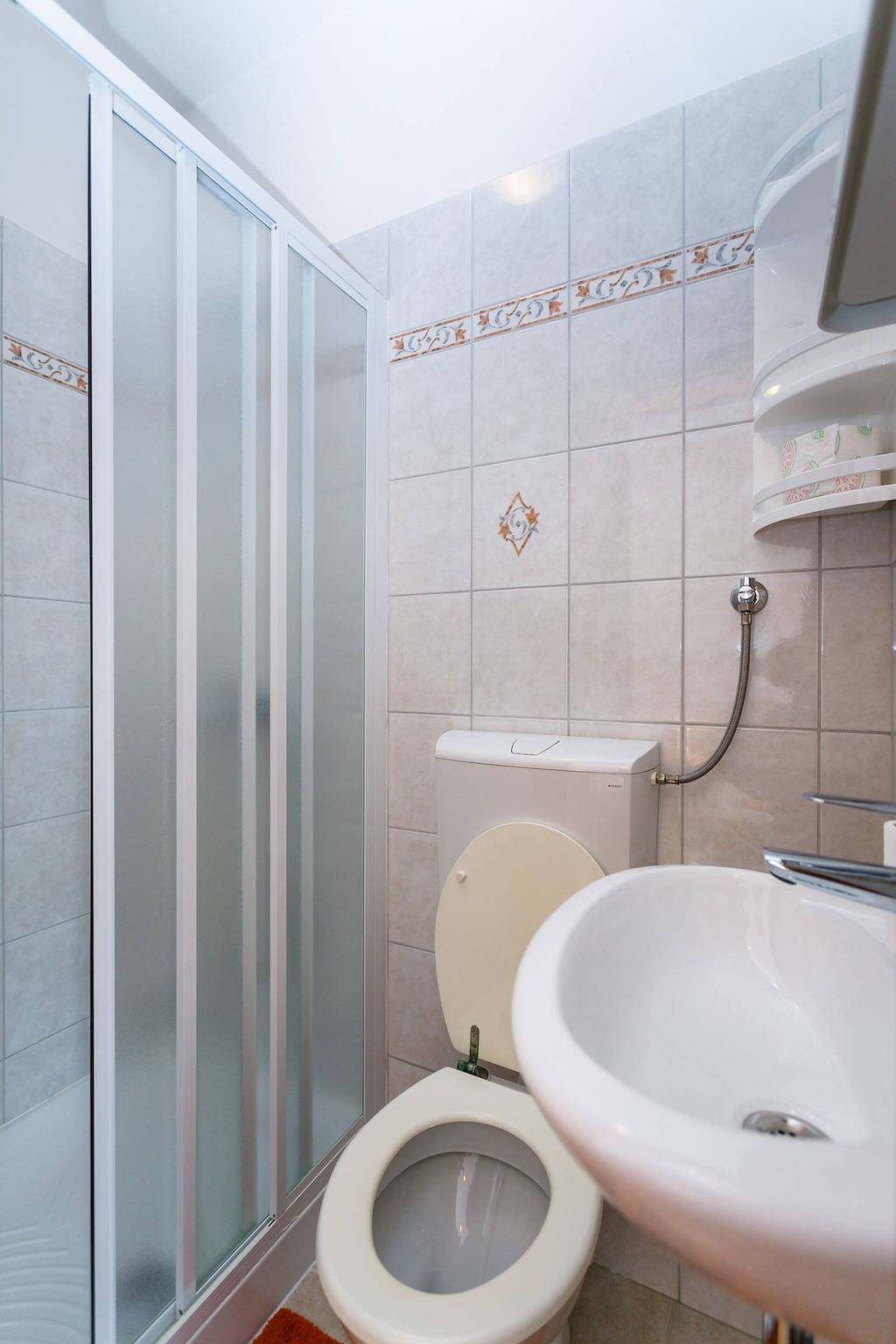 Room Snjezana 2 in Krk Town, Krk