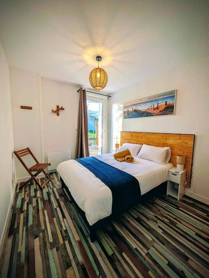 Geheel appartement, T3 Lumineux La Rochelle - Calme & Terrasse - 6 personnes - Parking in Lagord, La Rochelle en omgeving