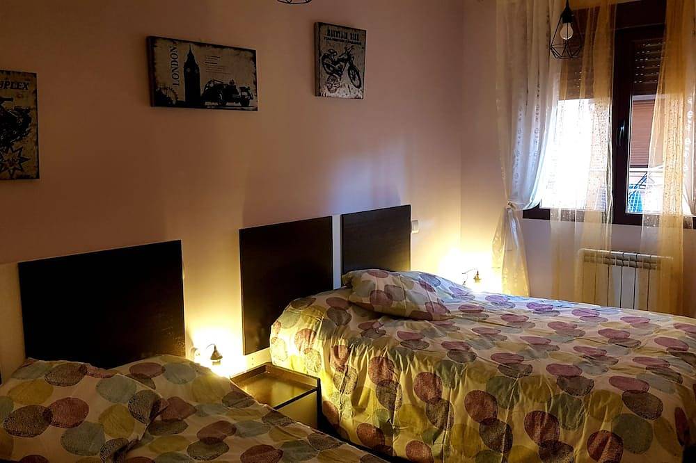 Entire apartment, Flat with terrace in Arenas de San Pedro, Sierra de Gredos in Arenas de San Pedro, Valle del Tiétar