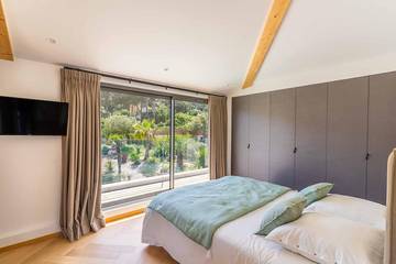 Villa pour 8 Personnes dans La Madrague, Hyeres, Photo 3