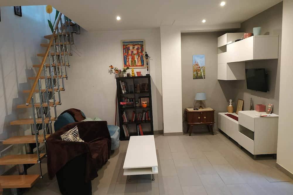 Pleasant townhouse, 6 minutes from La Défense and 10 minutes from Paris. in Nanterre, Hauts-de-Seine