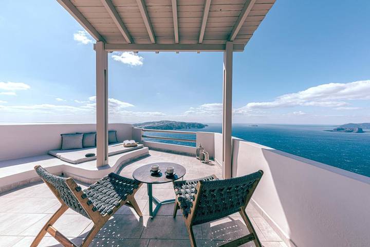 Location de vacances pour 2 personnes, avec vue ainsi que jardin et piscine à Megalochori - 3