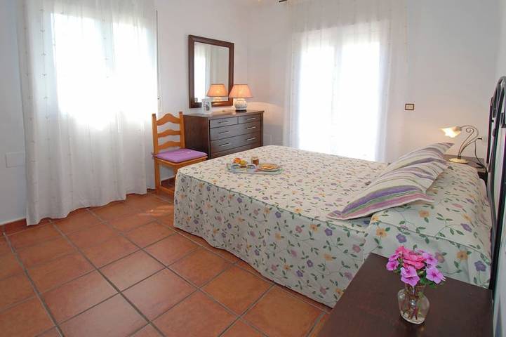 Casa de campo-piscina-cocina  aire libre-WIFI-Aire Acondicionado-privacidad-pets in Comares, Provincia de Málaga