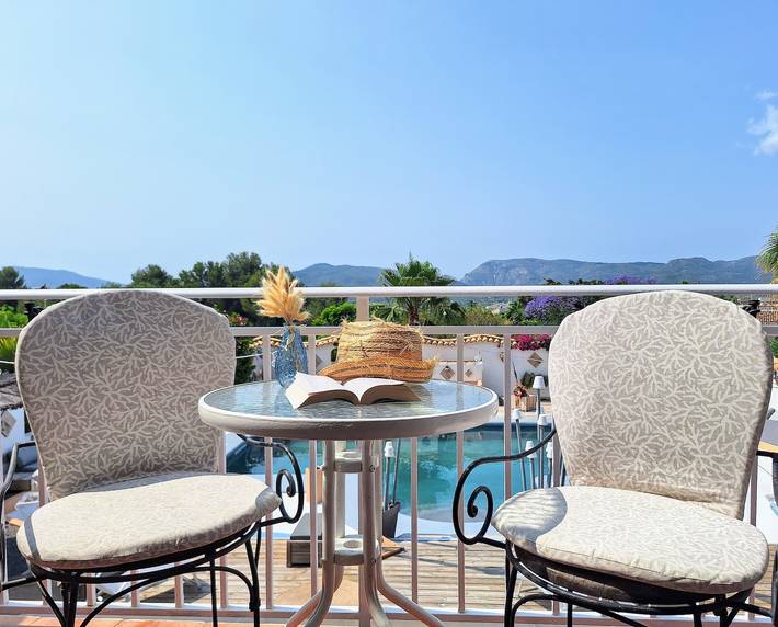 Holiday Home 'Villa Nigella - Montgó Area' with Shared Pool, Wi-Fi & Air Conditioning in Jávea, Costa Blanca