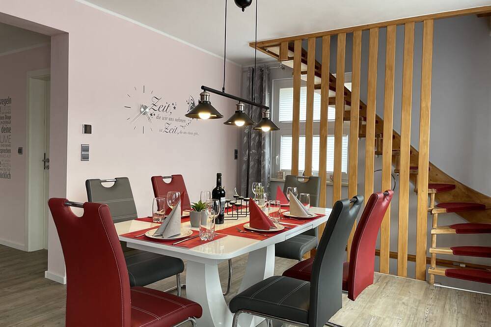 Komplett saniertes Ferienhaus - bis 8 Pers.  mit Sauna und eingezäunten Garten in Walkenried, Harzvorland