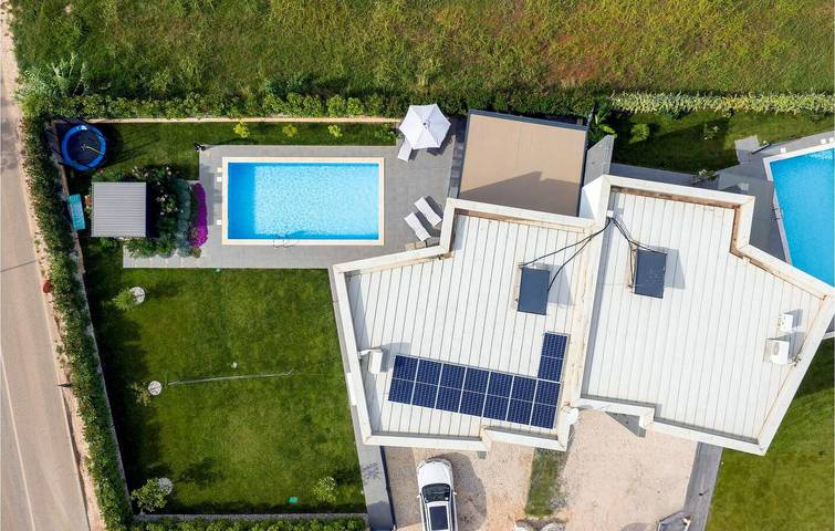 Ferienhaus für 8 Personen, mit Terrasse und Garten in Kastelir - 3