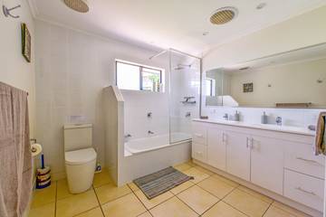 Holiday Home for 8 People in Noosa Shire, Photo 1
