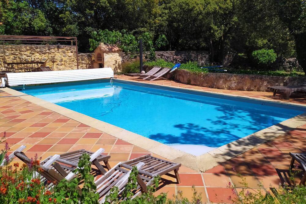 Ganze Wohnung, Ecogîtes - Garrussiero - La Garrigue - Mas Driou in Saint-Restitut, Nyons und Umgebung
