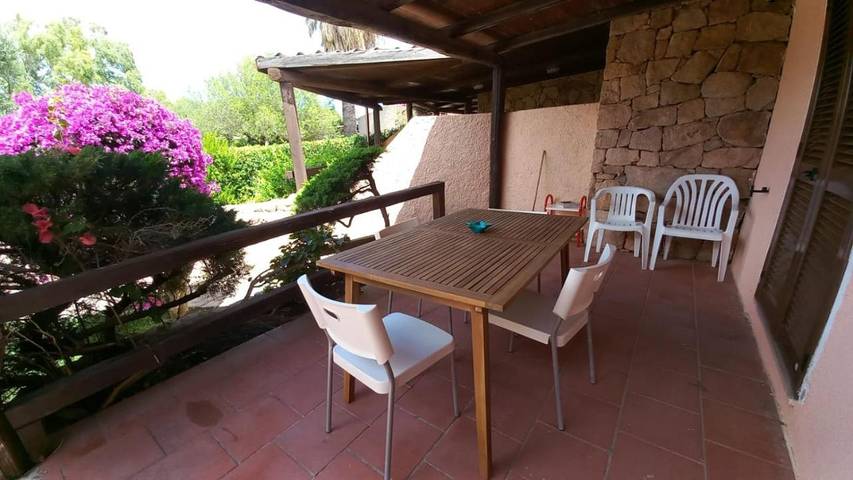 Ferienwohnung für 4 Personen, mit Terrasse und Garten in Porto Pollo - 3