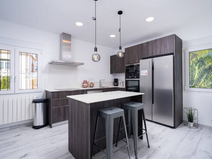 Location de vacances pour 6 personnes, avec jardin et terrasse, animaux acceptés à Teulada - 3