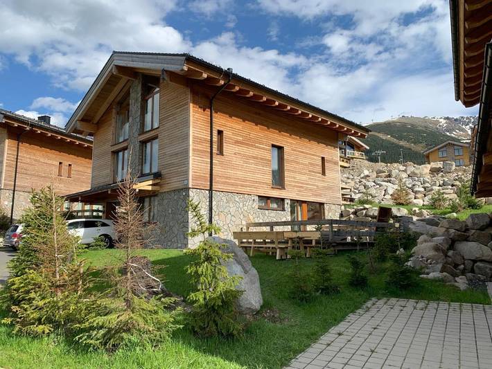 Domek letniskowy dla 6 osób, z Balkon i Jacuzzi oraz Taras i Sauna w Demianowska Dolina