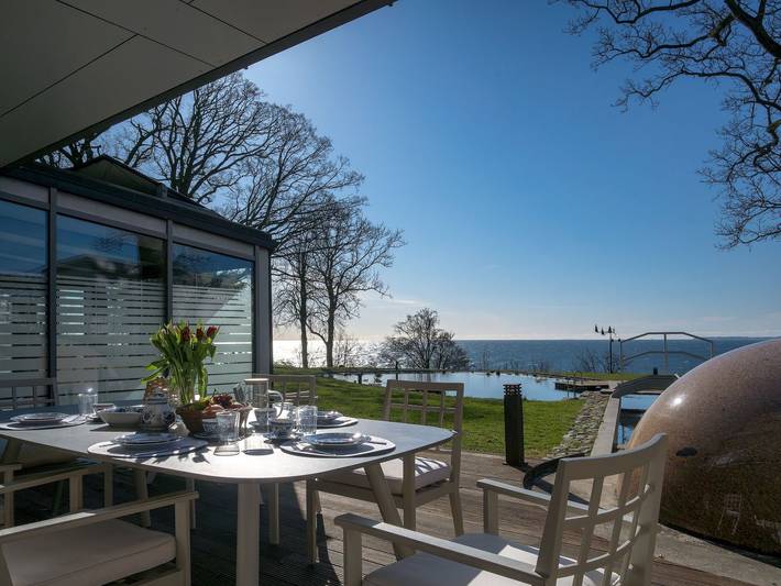 Ferienwohnung für 6 Personen, mit Seeblick und Pool sowie Terrasse und Sauna, kinderfreundlich - 1
