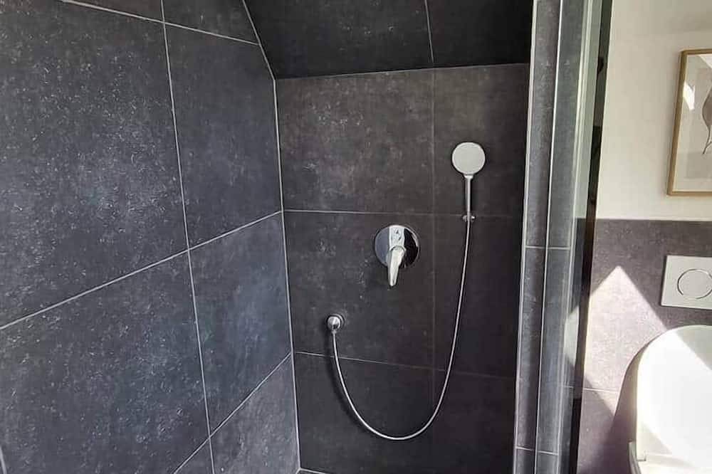 Ganze Wohnung, Dachgeschosswohnung 2 - Apartments am Schloss in Oberschleißheim, Oberbayern