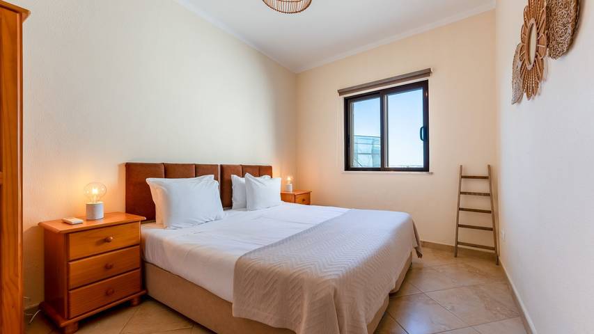 Ferienwohnung für 6 Personen, mit Terrasse und Meerblick in Alvor - 4