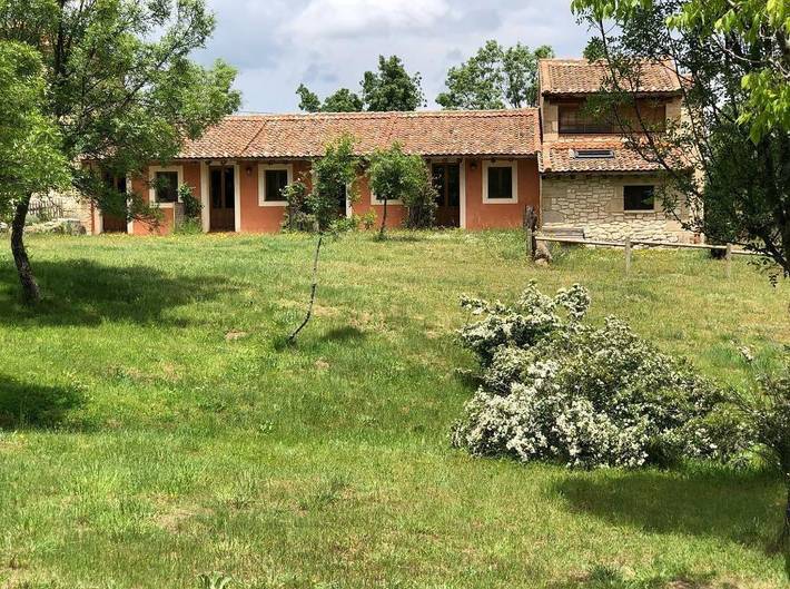 Casa de vacaciones para 3 personas, con jardín además de vistas y piscina, Familias con niños en Comarca de Sepúlveda - 3