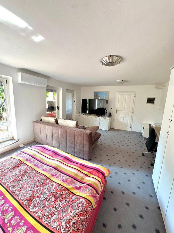 Gîte pour 4 personnes, avec vue et piscine ainsi que sauna et jardin, animaux acceptés à Vipava - 3