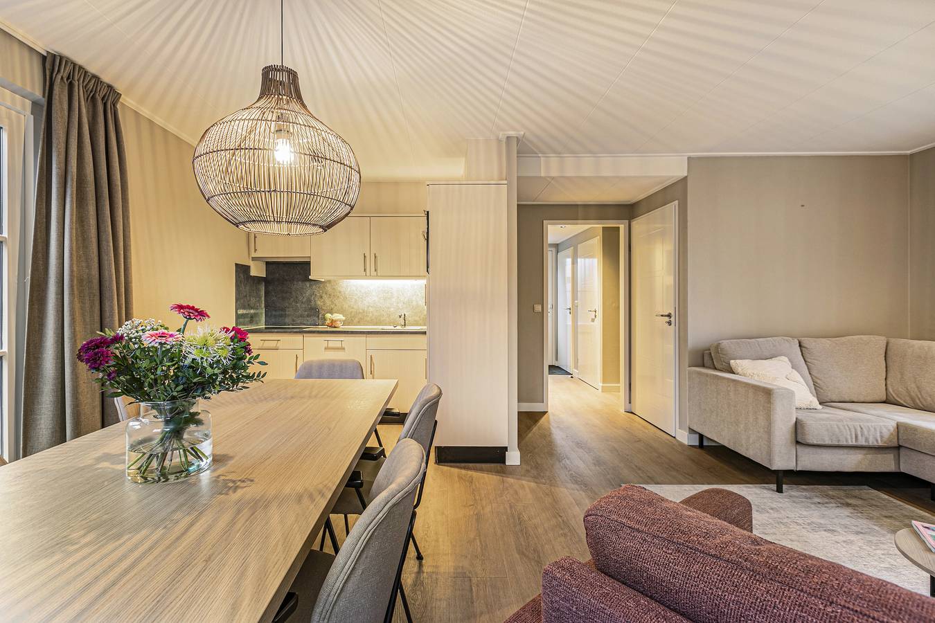 Bungalow für 6 Personen mit Balkon/Terrasse in Burgh-Haamstede, Zeeuwse Kust