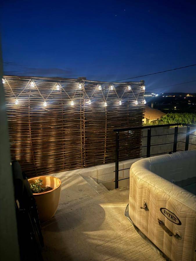 Maison de vacances pour 6 personnes, avec jardin et jacuzzi