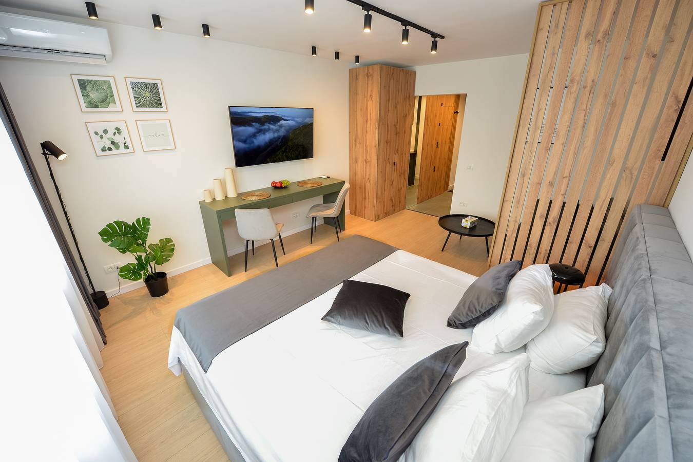 Estudio entero, Estudio Novo - Jardines Cismigiu - Habitación tranquila - Smart Tv in Bucarest, Walachia