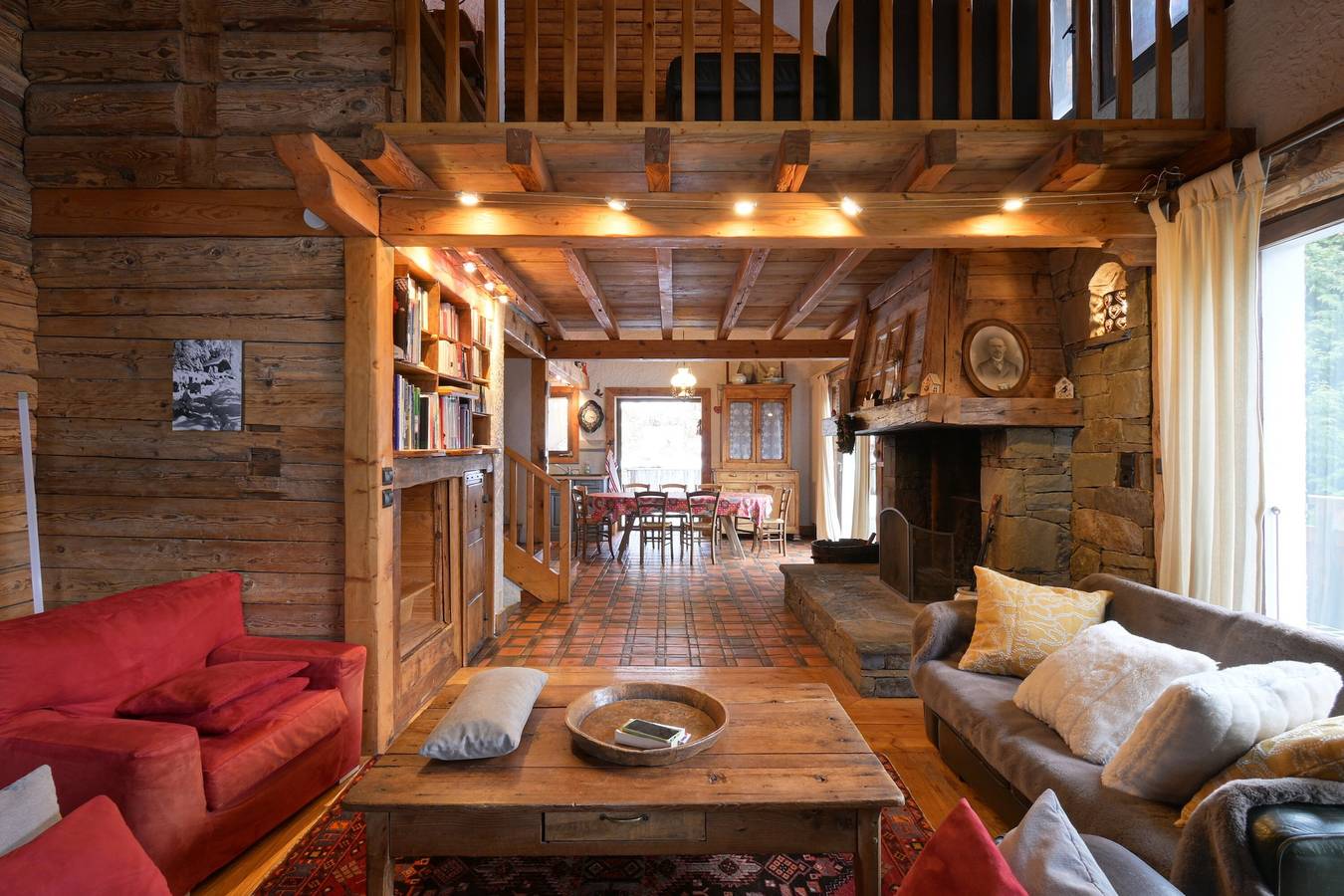 Chalet 'Montagne Proche Piste De Ski' con Vista Montagna, Terrazza Condivisa e Wi-Fi in La Clusaz, Annecy e dintorni