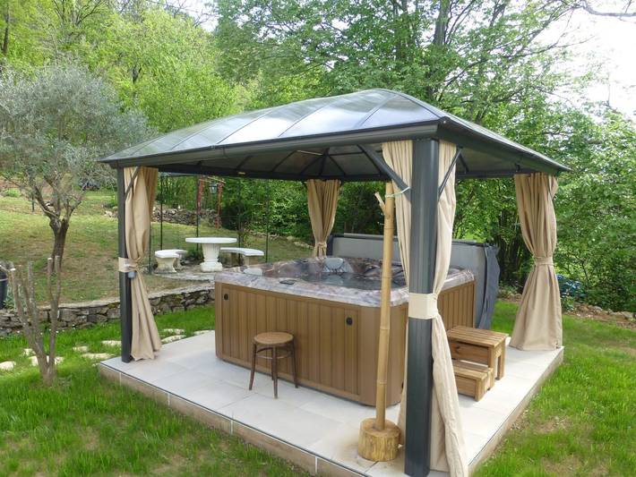 Chambre d’hôte pour 2 personnes, avec jardin ainsi que piscine et jacuzzi dans le Gard - 2