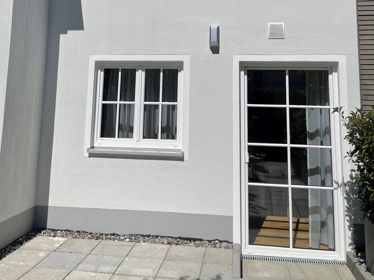 Ganze Ferienwohnung, Remise Kubus in der Villa Kubus - Maisonette-Ferienwohnung mit 65qm, 2 Schlafzimmer, 1 Wohn-Schlafzimmer, max. 4 Personen in Langenargen, Region Bodensee-Oberschwaben