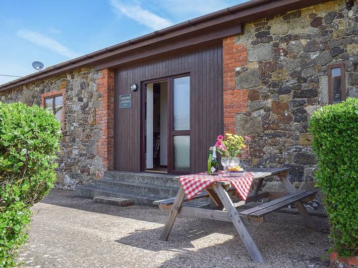 Cottage for 6 people, with garden, with pets on the Isle of Wight