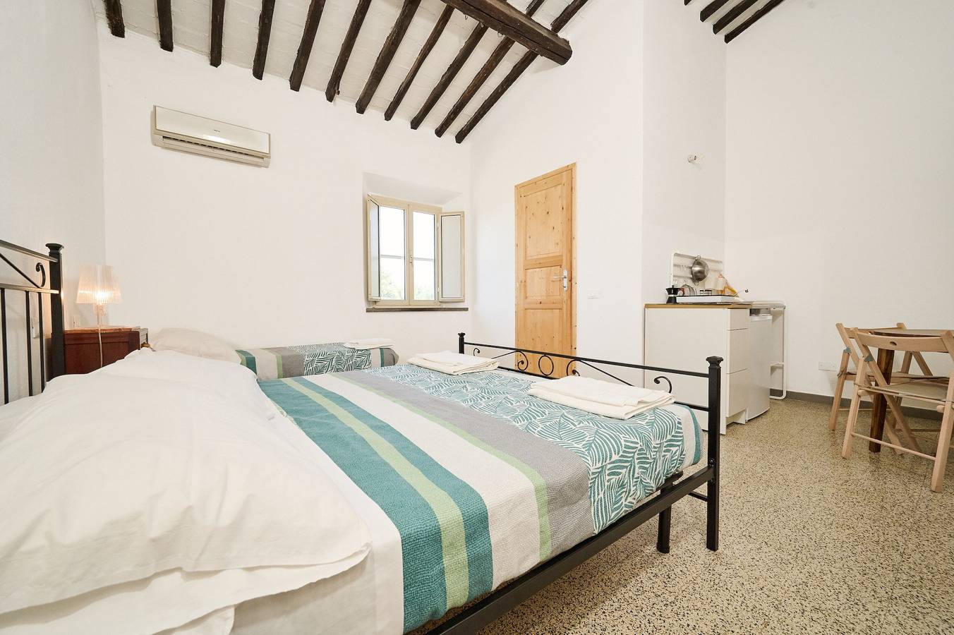 Camera 'Camera 2 - Del Ponti' con giardino condiviso, Wi-Fi e aria condizionata in Riotorto, Costa degli Etruschi