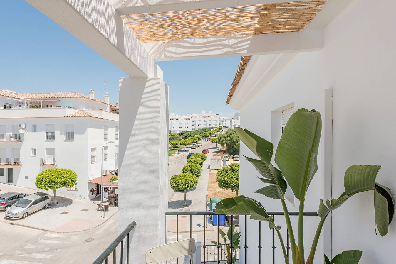 Entire apartment, Central Holiday Apartment "House Sun Beach 2" with Wi-Fi, Balcony & Terrace in Vejer de la Frontera, Costa de la Luz